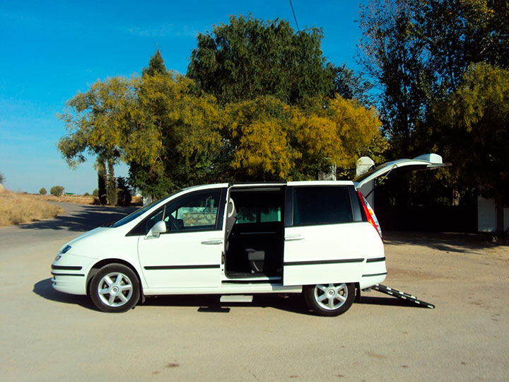 Taxi Adaptado en Santa María de los Llanos